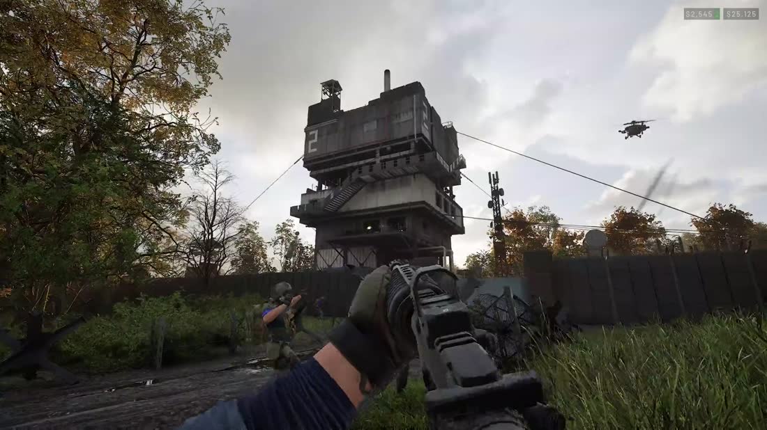 Ein hoher Bohrturm mit der Ziffer 2, davor rückt ein Trupp vor.